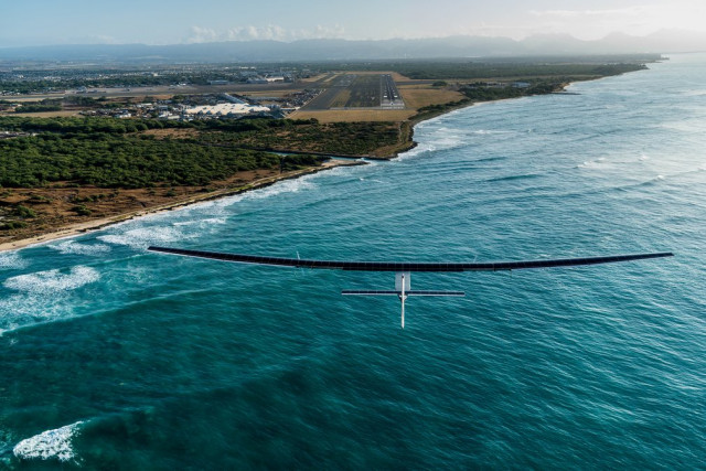 the team completed a record breaking longest solar flight across the pacific from nagoya japan to hawaii 117 hours and 52 minutes photo solar impulse the guardian the team completed a record breaking longest solar flight across the pacific from nagoya japan to hawaii 117 hours and 52 minutes photo solar impulse the guardian