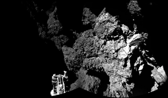 a photo released by the european space agency esa in november 2014 shows an image taken by rosetta 039 s lander philae on the surface of comet 67p churyumov gerasimenko photo afp a photo released by the european space agency esa in november 2014 shows an image taken by rosetta 039 s lander philae on the surface of comet 67p churyumov gerasimenko photo afp