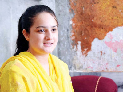 slain pashto singer ghazala javed s niece takes up singing