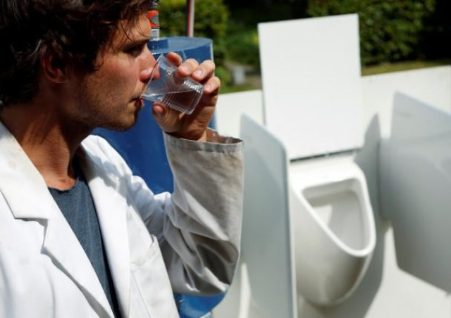 belgian scientist sebastiaan derese drinks water from a machine that turns urine into drinkable water and fertilizer using solar energy at the university of ghent belgium july 26 2016 photo reuters belgian scientist sebastiaan derese drinks water from a machine that turns urine into drinkable water and fertilizer using solar energy at the university of ghent belgium july 26 2016 photo reuters
