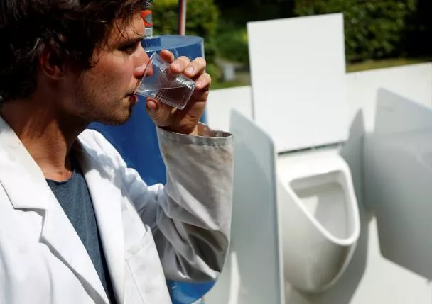 belgian scientist sebastiaan derese drinks water from a machine that turns urine into drinkable water and fertilizer using solar energy at the university of ghent belgium july 26 2016 photo reuters belgian scientist sebastiaan derese drinks water from a machine that turns urine into drinkable water and fertilizer using solar energy at the university of ghent belgium july 26 2016 photo reuters