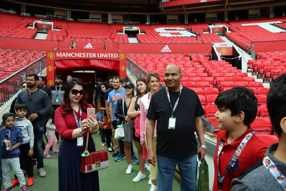 pakistani cricketers families visit manchester united home ground photo courtesy pakistan cricket team facebook page pakistani cricketers families visit manchester united home ground photo courtesy pakistan cricket team facebook page