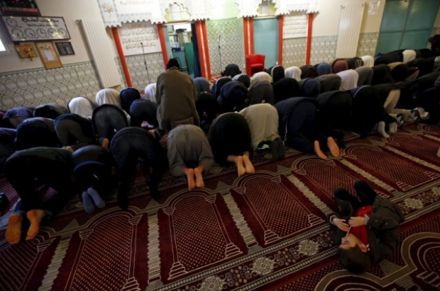 members of the muslim community pray in a mosque in marseille during an open day weekend for mosques in france january 9 2016 photo reuters members of the muslim community pray in a mosque in marseille during an open day weekend for mosques in france january 9 2016 photo reuters