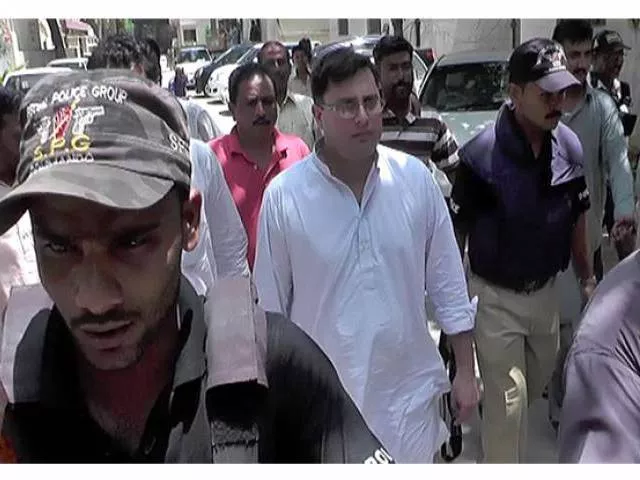 family members of kesc md shahid hamid arrive at city court for identification photo file family members of kesc md shahid hamid arrive at city court for identification photo file