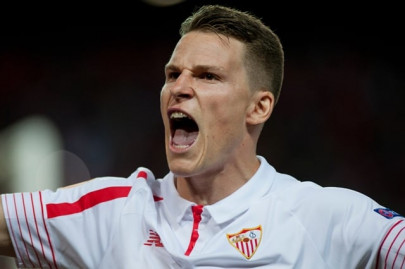 sevilla s forward gameiro signs for atletico