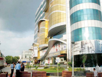 as safa gold mall remains closed revenue losses worry shopkeepers as safa gold mall remains closed revenue losses worry shopkeepers