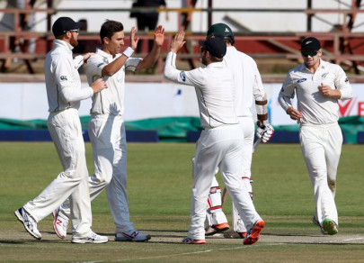 new zealand beat zimbabwe by innings and 117 runs new zealand beat zimbabwe by innings and 117 runs