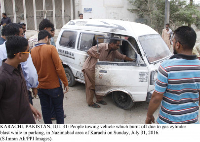 cng blast seven injured in cylinder explosion