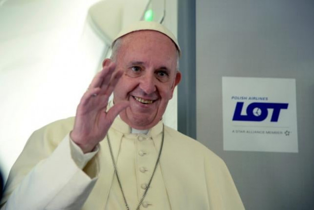 pope francis waves during a press conference on the plane after his visit to krakow poland for the world youth days on july 31 2016 photo reuters pope francis waves during a press conference on the plane after his visit to krakow poland for the world youth days on july 31 2016 photo reuters