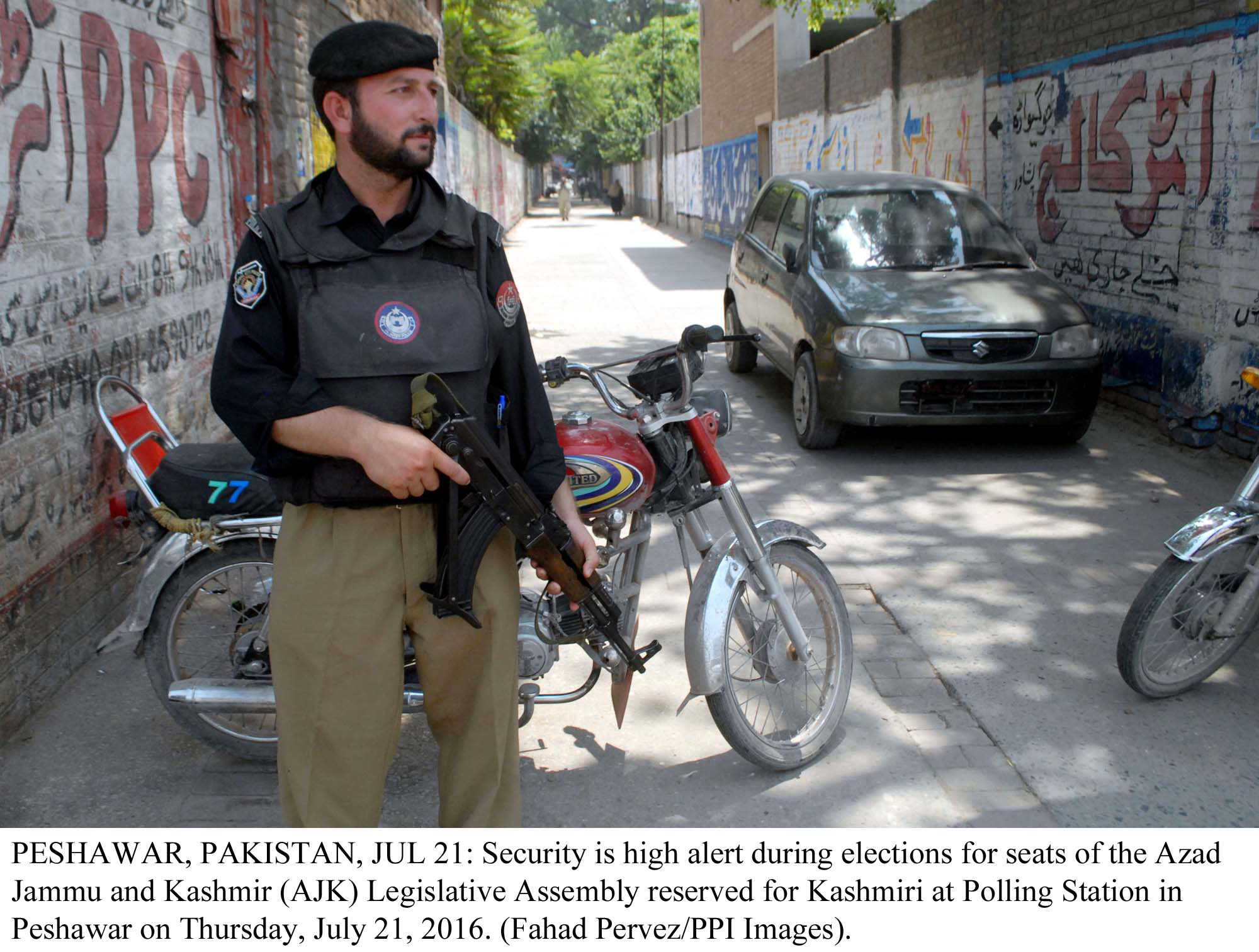 investigators say ib inspector usman gul was shot thrice by unidentified attackers in jurisdiction of yakatot police station photo ppi