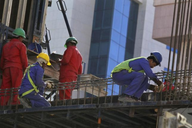 foreign labourers work at the construction site of a building in riyadh november 27 2013 photo reuters foreign labourers work at the construction site of a building in riyadh november 27 2013 photo reuters