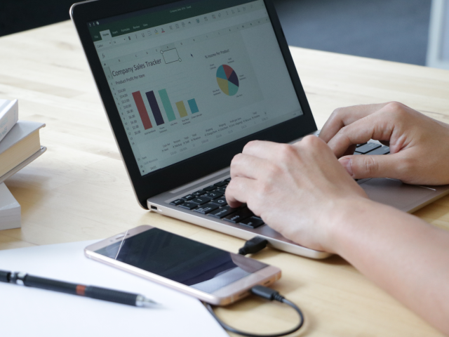 the superbook is a revolutionary piece of technology which allows one to turn his smartphone into a laptop the superbook is a revolutionary piece of technology which allows one to turn his smartphone into a laptop
