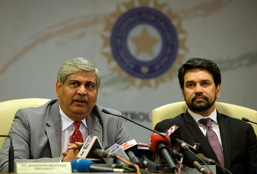 former bcci president shashank manohar and current bcci president anurag thakur attend a press conference after the board 039 s annual general meeting mumbai november 9 2015 photo afp