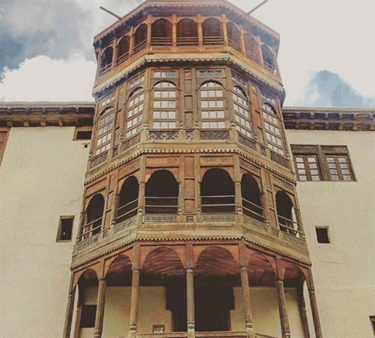 wooden framed windows and the distinct architecture of the khaplu palace in baltistan photo ammar b87 wooden framed windows and the distinct architecture of the khaplu palace in baltistan photo ammar b87