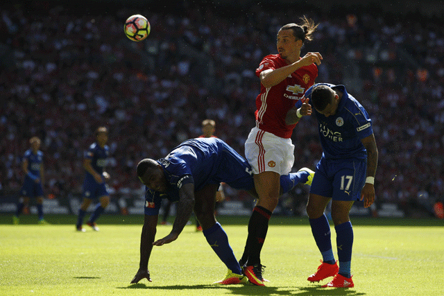 manchester united 039 s swedish striker zlatan ibrahimovic c heads the ball between leicester city 039 s english defender danny simpson r and leicester city 039 s english defender wes morgan l during the fa community shield football match between manchester united and leicester city at wembley stadium in london on august 7 2016 photo afp manchester united 039 s swedish striker zlatan ibrahimovic c heads the ball between leicester city 039 s english defender danny simpson r and leicester city 039 s english defender wes morgan l during the fa community shield football match between manchester united and leicester city at wembley stadium in london on august 7 2016 photo afp