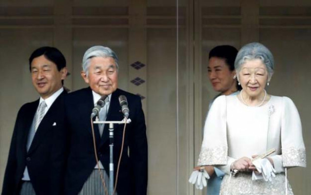 japan 039 s crown prince naruhito l r emperor akihito crown princess masako and empress michiko stand during a public appearance for new year celebrations at the imperial palace in tokyo january 2 2015 reuters