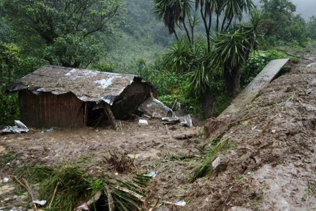 a view of the house where three members of a family died after a mudslide following heavy showers caused by the passing of tropical storm earl in the town of temazolapa in veracruz state mexico august 6 2016 reuters