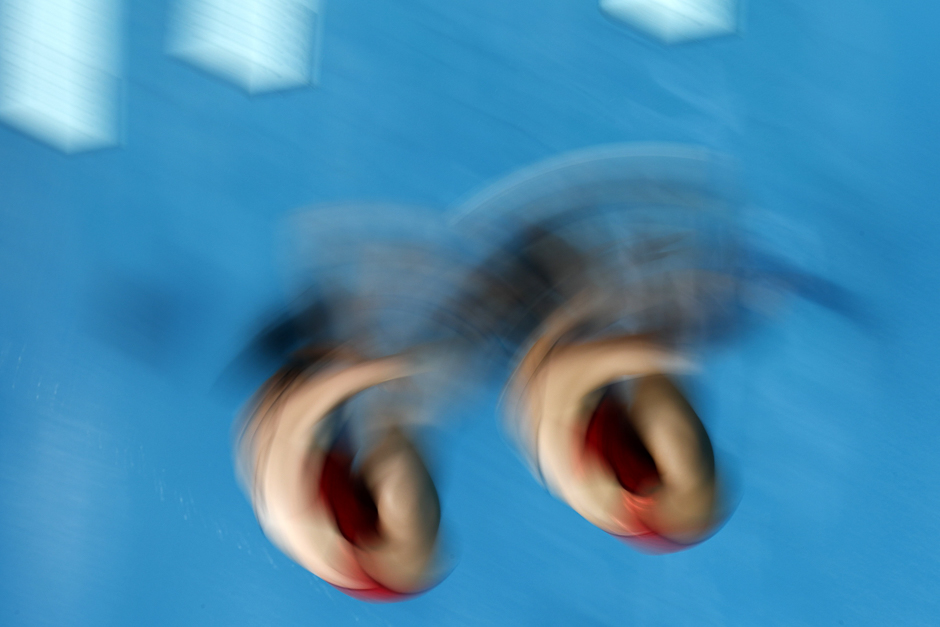 china 039 s wu minxia and china 039 s shi tingmao compete in the women 039 s synchronized 3m springboard final during the diving event at the rio 2016 olympic games at the maria lenk aquatics stadium in rio de janeiro photo afp