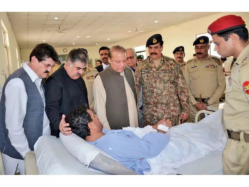 prime minister nawaz sharif and army chief gen raheel sharif visit the blast victims photo express prime minister nawaz sharif and army chief gen raheel sharif visit the blast victims photo express