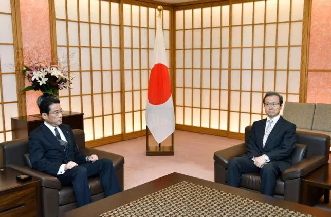japanese foreign minister fumio kishida l meets chinese ambassador to japan cheng yonghua in tokyo japan photo reuters japanese foreign minister fumio kishida l meets chinese ambassador to japan cheng yonghua in tokyo japan photo reuters