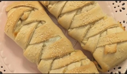 mince beef stuffed bread roll