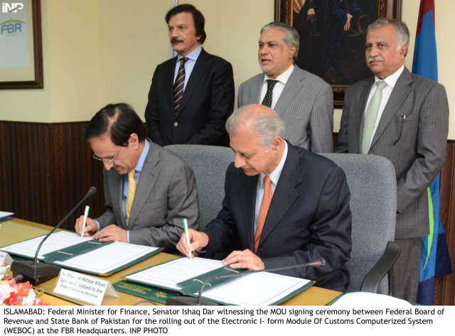 sbp governor ashraf wathra said the sbp and fbr have already launched the electronic e form module to ensure that the foreign exchange was duly remitted and that the country was not deprived of its shares in foreign exchange photo inp sbp governor ashraf wathra said the sbp and fbr have already launched the electronic e form module to ensure that the foreign exchange was duly remitted and that the country was not deprived of its shares in foreign exchange photo inp