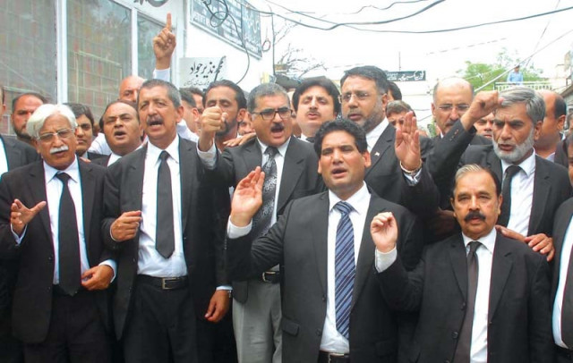 lawyers chant slogans during a protest rally organised against the quetta carnage at the district courts in islamabad on tuesday photo muhammad javaid express