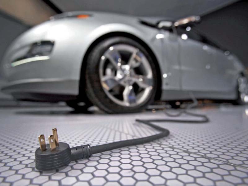 the government was urged to announce a subsidy in the electric vehicle policy to incentivise the end consumer photo file