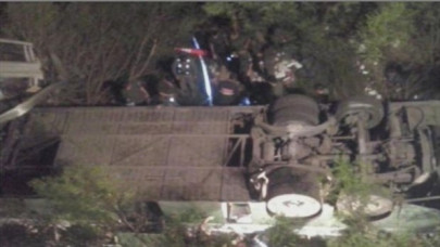 17 killed in peru bus collision 17 killed in peru bus collision