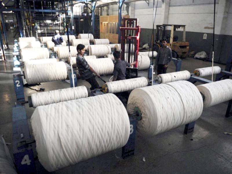 textile exporters urge govt to break cotton cartel