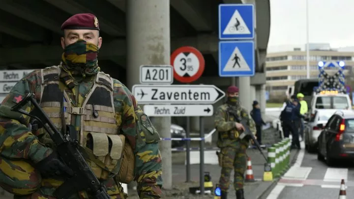 policemen and soldiers perform security checks at the brussels airport entrance on march 29 2016 photo afp policemen and soldiers perform security checks at the brussels airport entrance on march 29 2016 photo afp