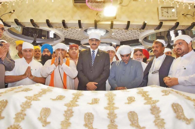 the chief minister celebrated minorities day with members of minority communities to show his appreciation for their contributions to society photo press release the chief minister celebrated minorities day with members of minority communities to show his appreciation for their contributions to society photo press release