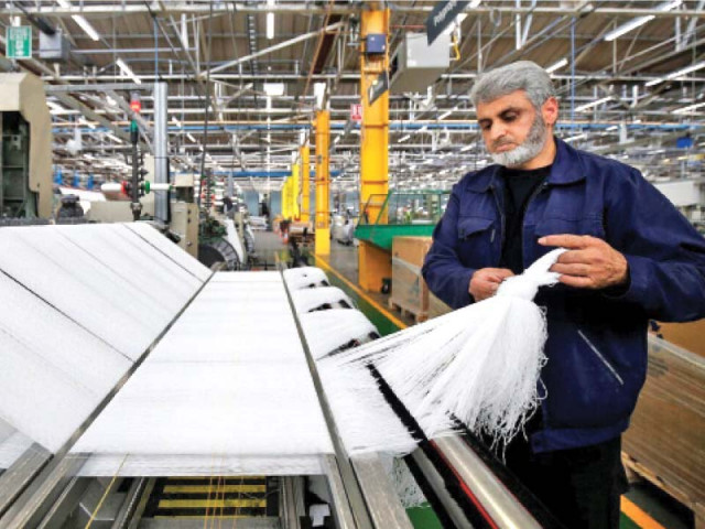 around 511 spinning mills are operating across the country most of which are in punjab and sindh and have 13 4 million spindles photo reuters around 511 spinning mills are operating across the country most of which are in punjab and sindh and have 13 4 million spindles photo reuters