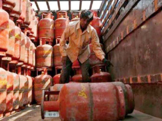 lpg sector seeks probe into imports