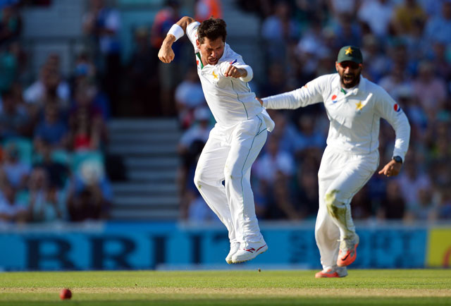 yasir shah l celebrates getting england 039 s joe root out lbw for 39 runs on the third day of the fourth test cricket match between england and pakistan at the oval in london on august 13 2016 photo afp