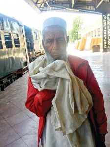 carrying the weight of the world on his frail shoulders carrying the weight of the world on his frail shoulders