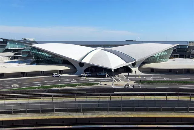 police are investigating reports of gunshots fired inside a terminal at new york 039 s jfk international airport photo reuters police are investigating reports of gunshots fired inside a terminal at new york 039 s jfk international airport photo reuters