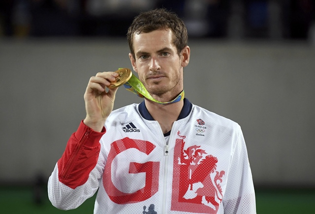 andy murray after receiving his gold medal photo reuters