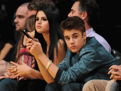 justin bieber deletes instagram account after feud with selena gomez justin bieber deletes instagram account after feud with selena gomez