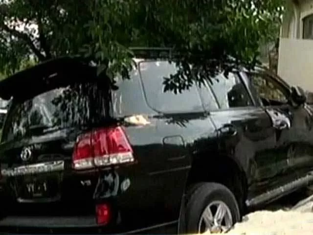 the clash broke out in the early hours of monday in islamabad 039 s f10 3 area an express news screengrab the clash broke out in the early hours of monday in islamabad 039 s f10 3 area an express news screengrab