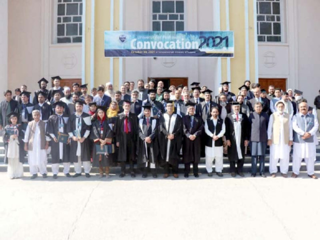 27 uop students awarded gold medals