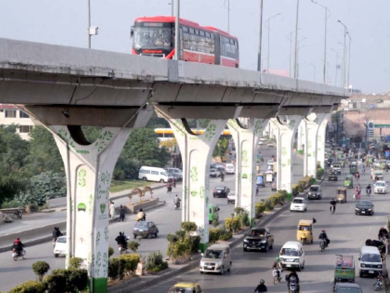 traffic on main murree road after the administration removed containers and other obstacles photo agha mahroz express