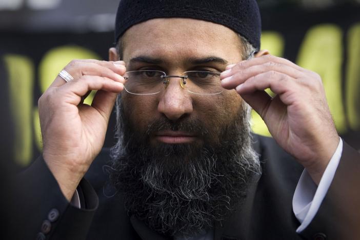 islamic preacher anjem choudary addresses members of the media during a protest supporting the shari 039 ah law in north london october 31 2009 photo reuters