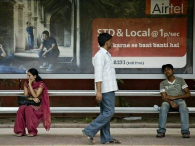 staring at women for over 14 seconds illegal indian official says