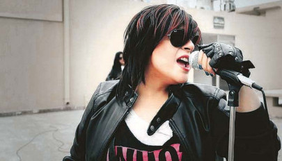 faiza mujahid lends vocals to amitabh bachchan s pink faiza mujahid lends vocals to amitabh bachchan s pink