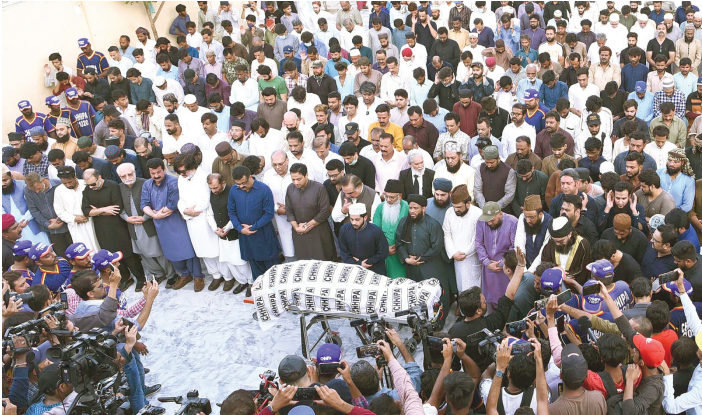 dr aamir liaquat s son ahmed aamir leads his funeral prayers at the ghazi mosque situated next to the shrine of sufi saint abdullah shah ghazi photo inp