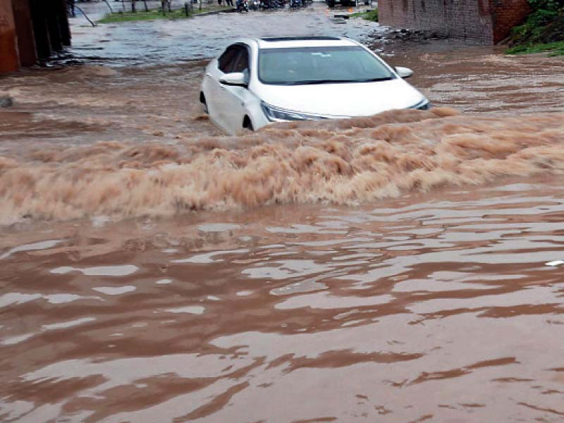 Torrential rains continue to wreck havoc in Karachi - Vimarsana News