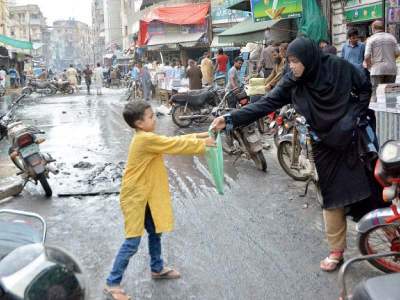 people face difficulty in back to school shopping in urdu bazaar photo express