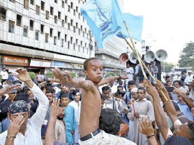 marine pollution hits fishermens earnings marine pollution hits fishermens earnings