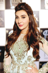 my life doesn t revolve around jeena aisha khan my life doesn t revolve around jeena aisha khan